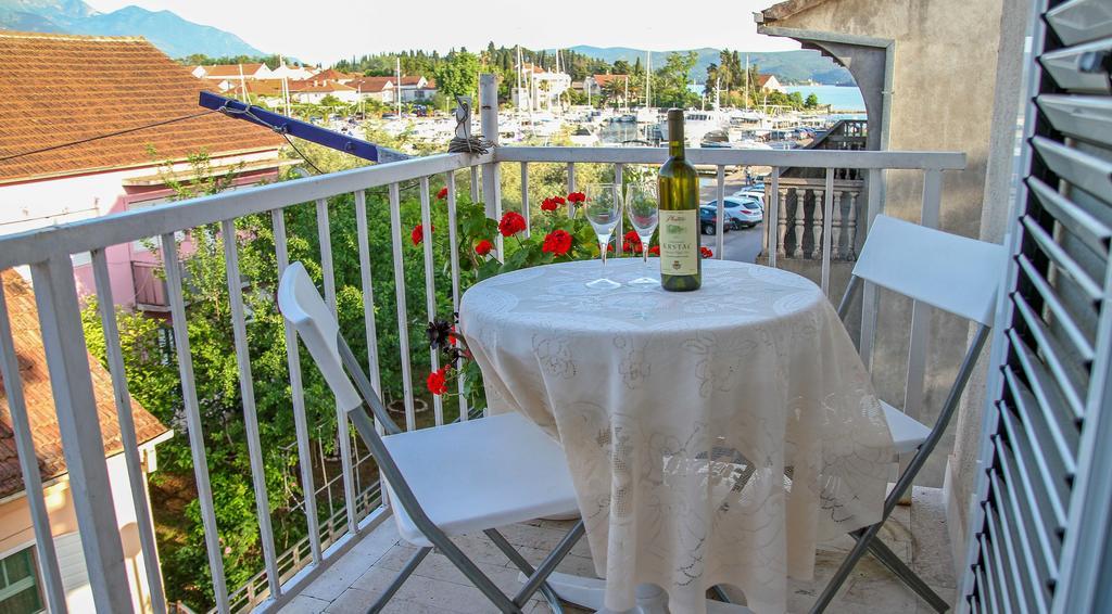 Pakovo Apartments Andrija Tivat Exterior foto